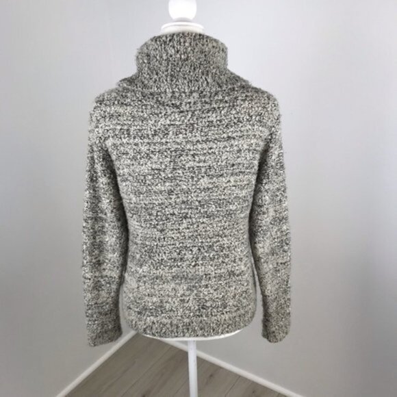 Pins & Needles Turtleneck Sweater Size S - Picture 4 of 5